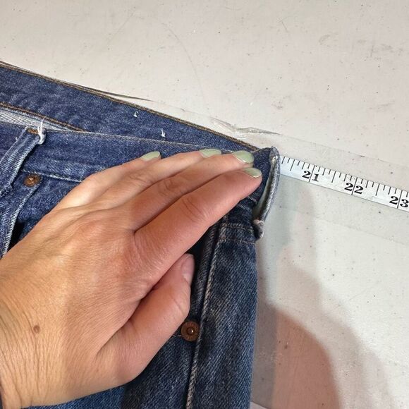 Vintage 80s Levi's 522 Unisex Straight Jeans Blue Denim Medium Wash Size 42x32 - Picture 13 of 16